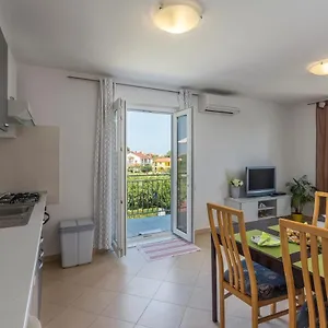 Apartment Nensi, Porec